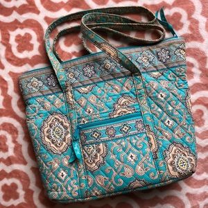 Vera Bradly Totally Turq Tote!